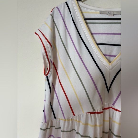 Loft V-Neck Swing Dress Size Medium - Picture 5 of 9